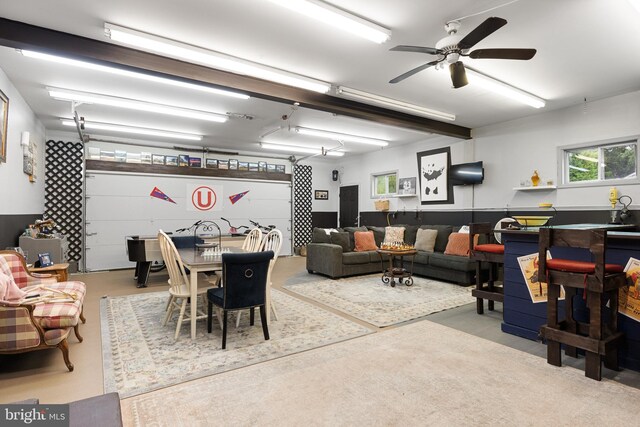 dining space with ceiling fan