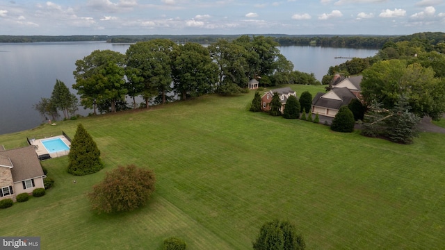 bird's eye view with a water view