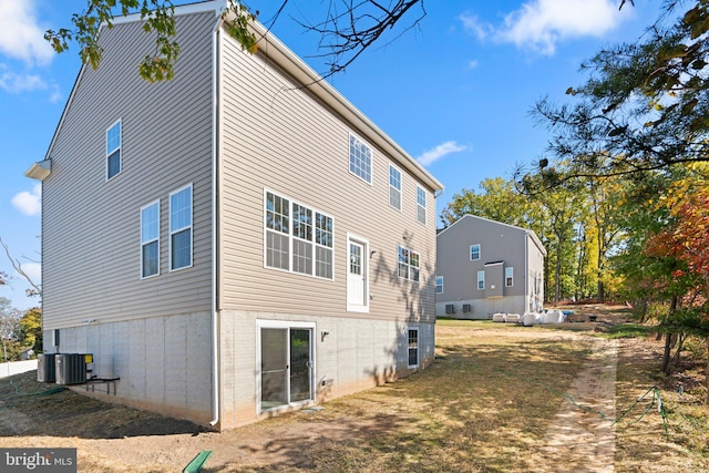 view of home's exterior