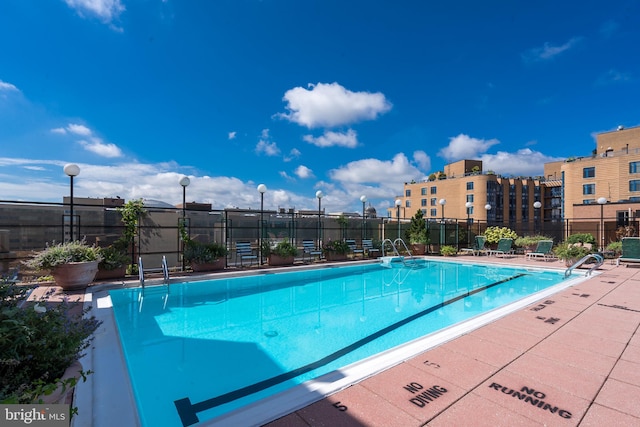 view of swimming pool