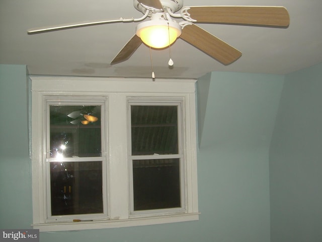 details with ceiling fan