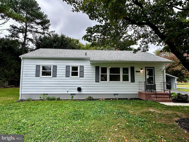 1315 Lexington St, Salisbury, MD 21804 - ranch-style house with a shingled roof, crawl space, and a front yard