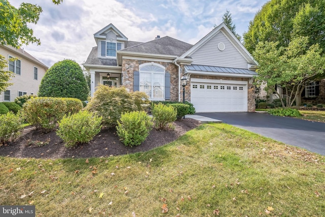 view of front of property with a front lawn