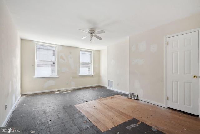 spare room featuring ceiling fan