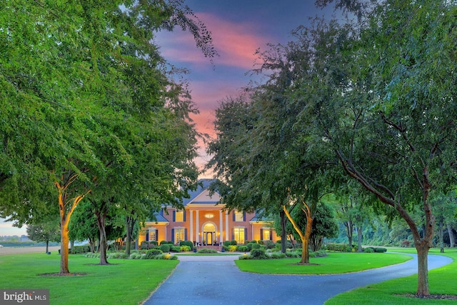 20459 Troyer Ln, Lincoln, DE 19960 - greek revival house featuring a lawn