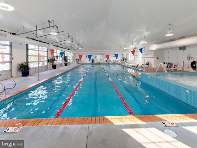 view of swimming pool