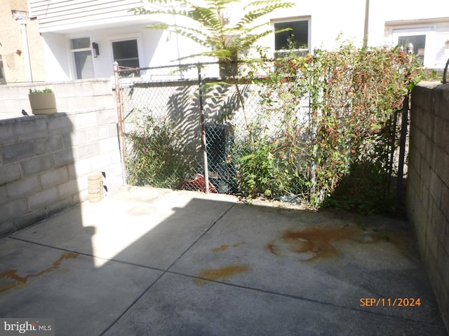 view of patio featuring a fenced backyard