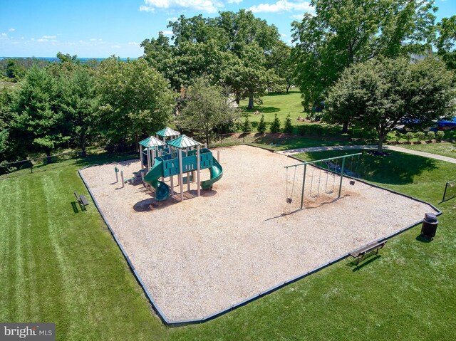 300 Friar Rock Cir, Havre De Grace, MD 21078 - community play area featuring a yard