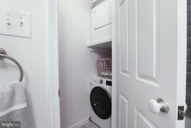 laundry room with washer / clothes dryer