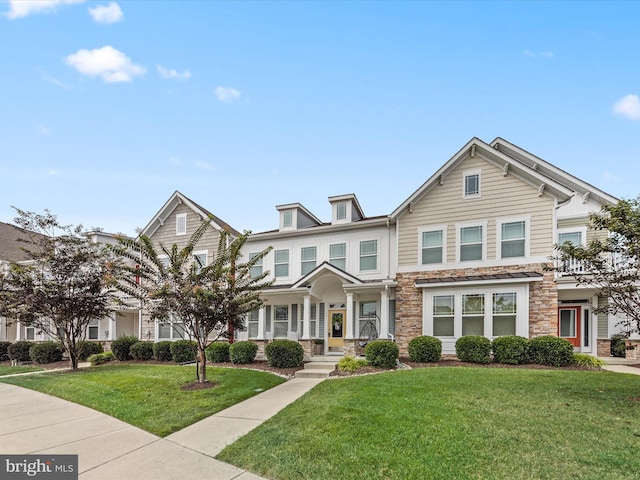 view of front of house with a front lawn