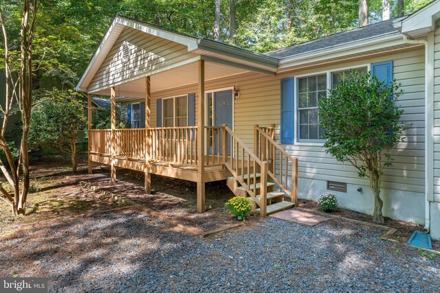 single story home with a garage