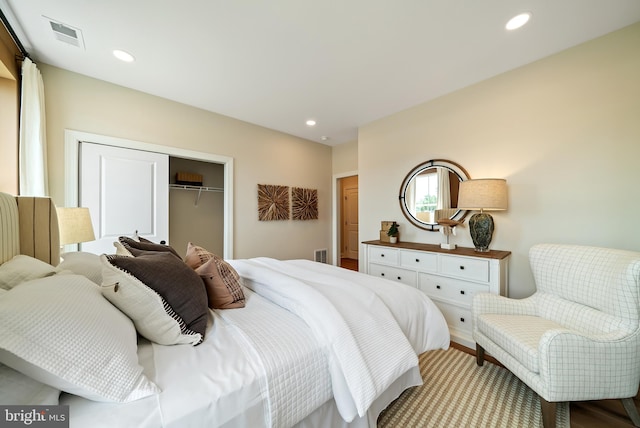 bedroom featuring a closet