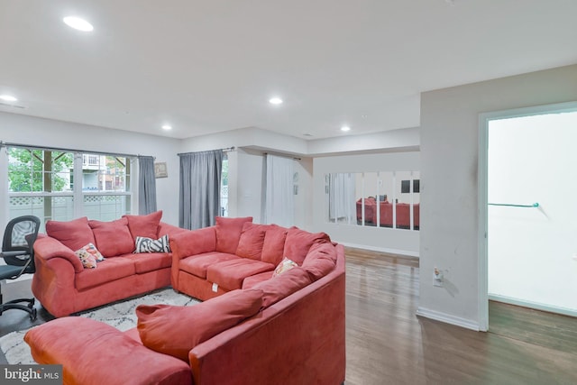 11487 Stockport Pl, White Plains, MD 20695 - living room featuring baseboards, wood finished floors, and recessed lighting