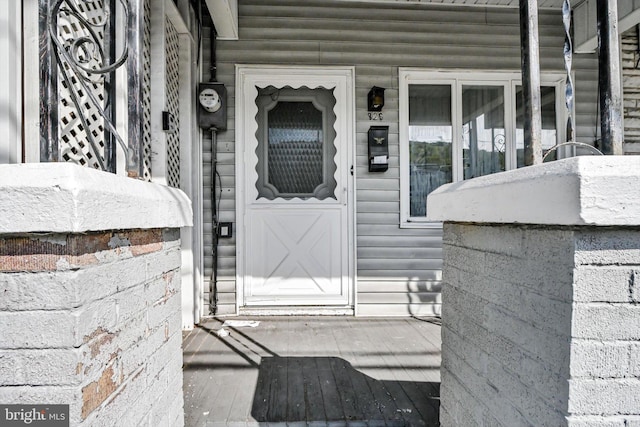 view of property entrance