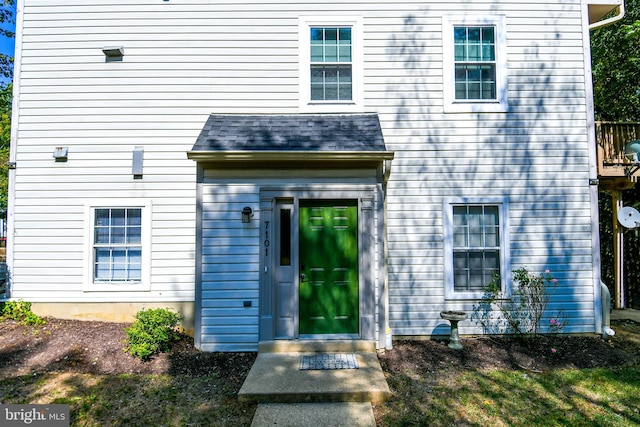 view of property entrance