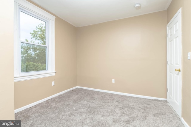 view of carpeted spare room