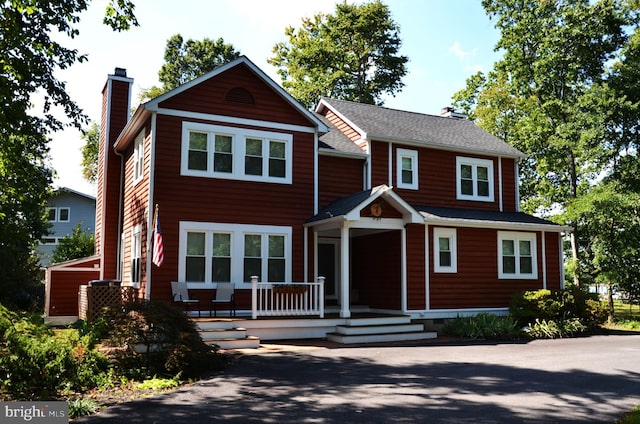 view of front of property