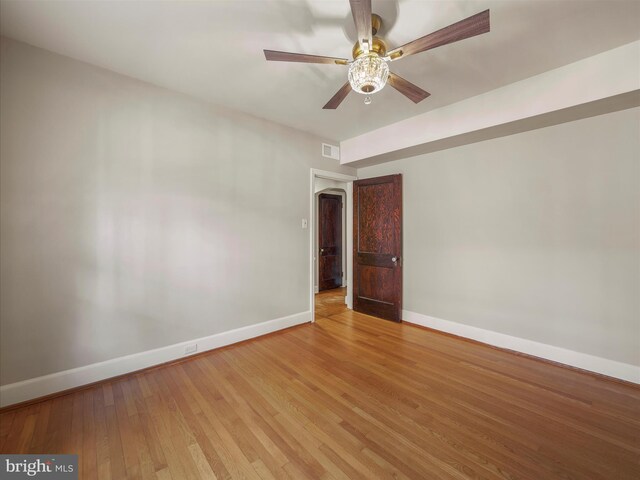 120 E Irvin Ave, Hagerstown, MD 21742 - unfurnished room with visible vents, ceiling fan, light wood-type flooring, and baseboards
