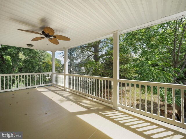 120 E Irvin Ave, Hagerstown, MD 21742 - view of patio / terrace with a ceiling fan
