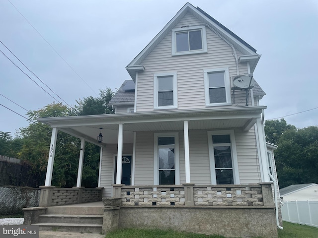 view of front of home with covered porch