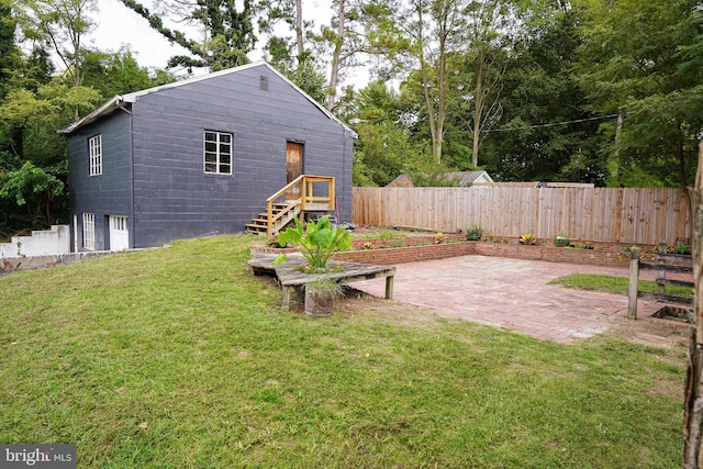 view of yard with a patio area