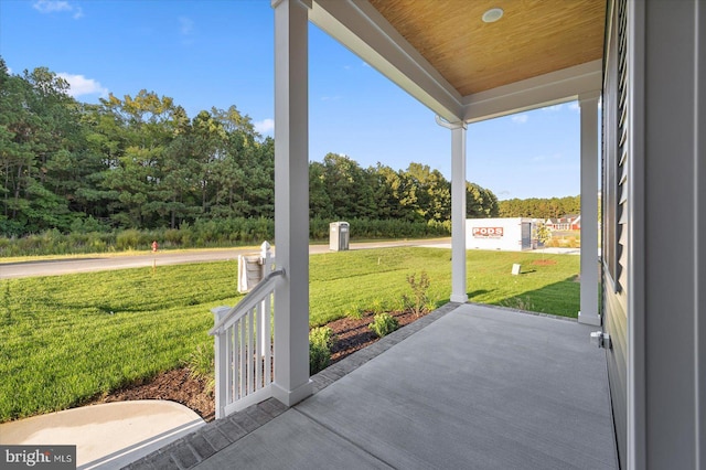 73 King Richard Rd, Berlin, MD 21811 - view of patio / terrace with covered porch