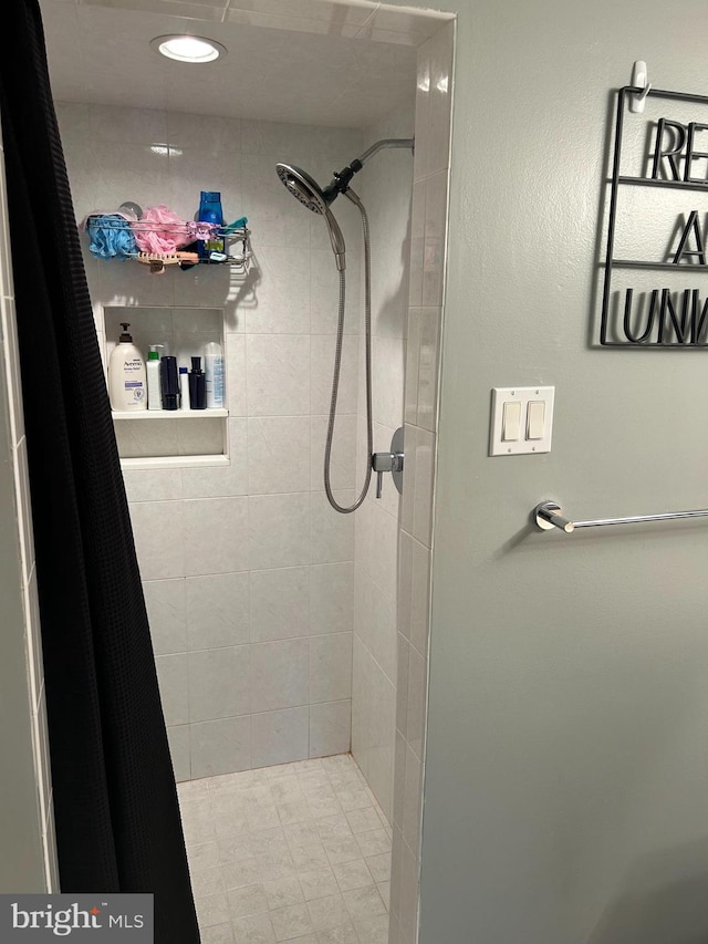 bathroom with walk in shower