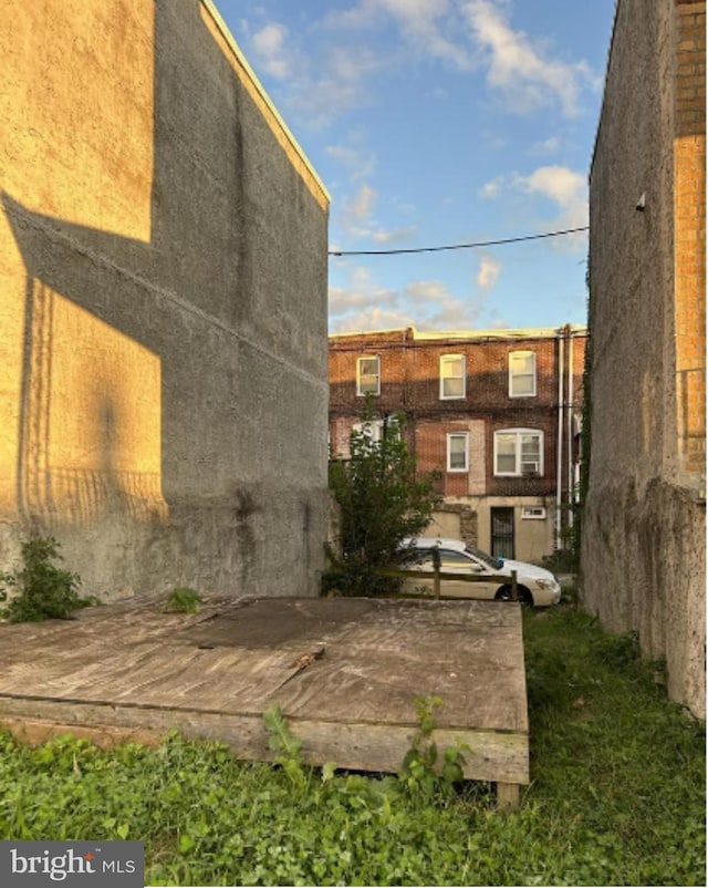 Listing photo 3 for 5434 Florence Ave, Philadelphia PA 19143