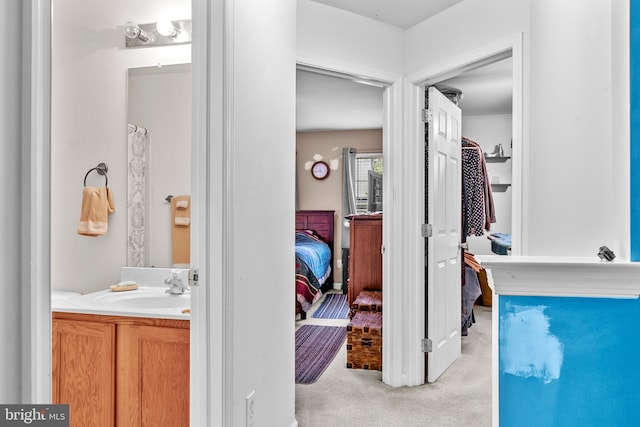 bathroom with vanity