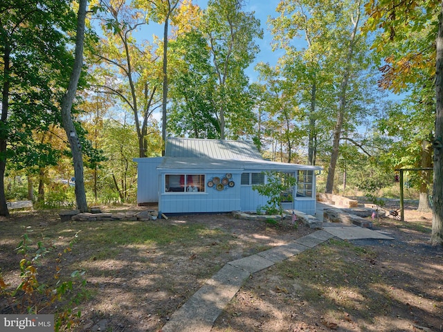 view of front of home featuring a porch