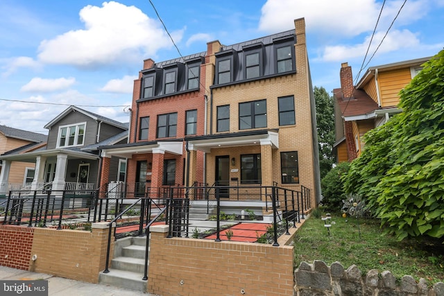 view of front of home featuring a porch