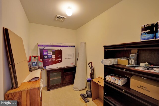 13 Kennison Ln, Dover, DE 19901 - interior space with visible vents and light carpet