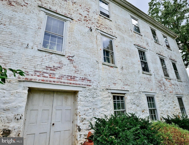 view of building exterior