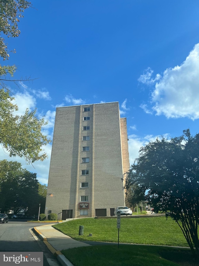 view of building exterior