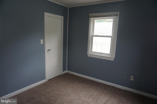 view of carpeted spare room