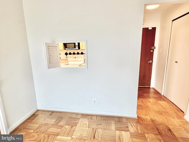 520 N Street Street SW Unit S622, Washington, DC 20024 - spare room with baseboards