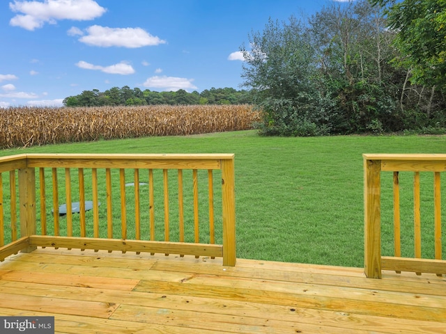 exterior space featuring a lawn