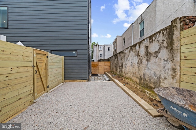 706 Latona St Unit F, Philadelphia, PA 19147 - view of yard