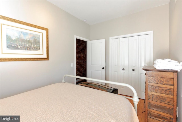 bedroom featuring a closet