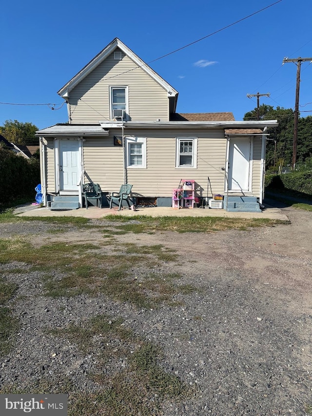 313 W Wood St, Vineland, NJ 08360 - back of house with entry steps