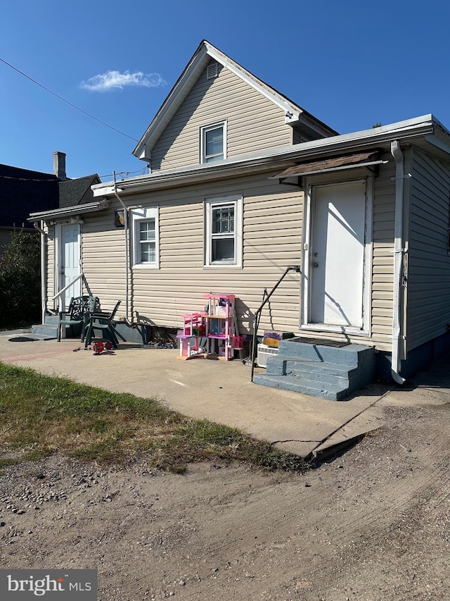 313 W Wood St, Vineland, NJ 08360 - back of house with entry steps