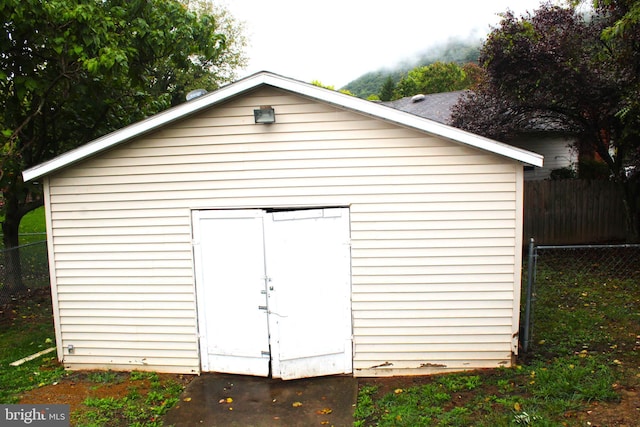 view of outdoor structure