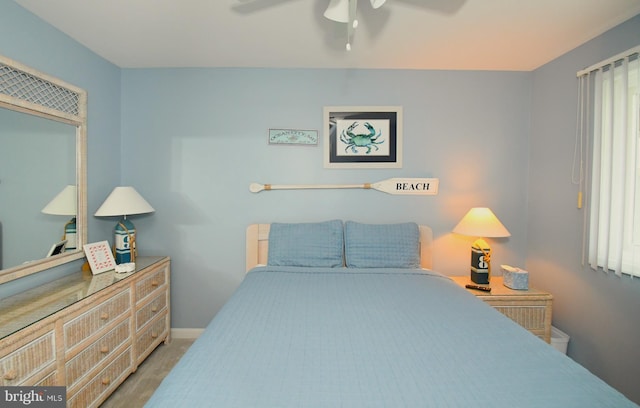 bedroom featuring carpet floors and ceiling fan