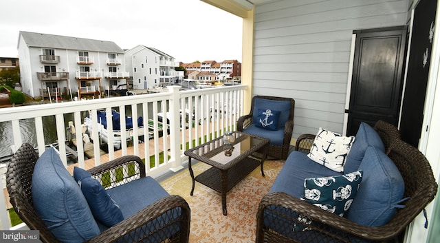 balcony featuring an outdoor hangout area