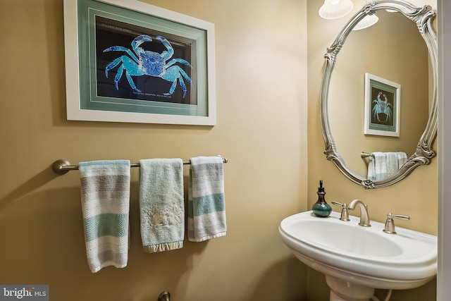 bathroom with sink