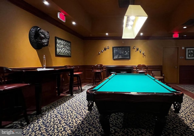 playroom featuring ornamental molding, carpet floors, and billiards