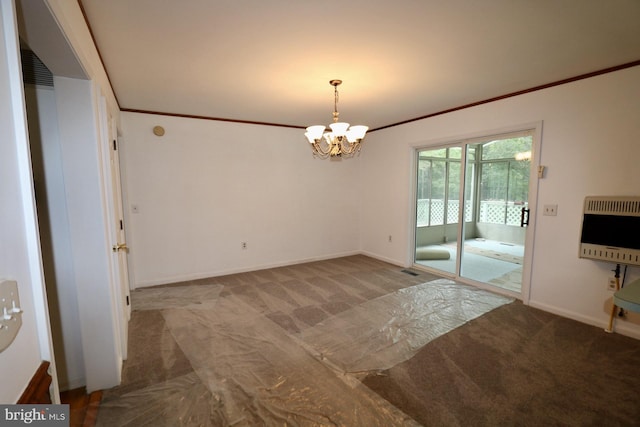 interior space with ornamental molding, heating unit, a chandelier, and carpet floors