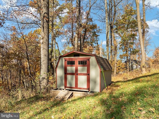 view of outdoor structure