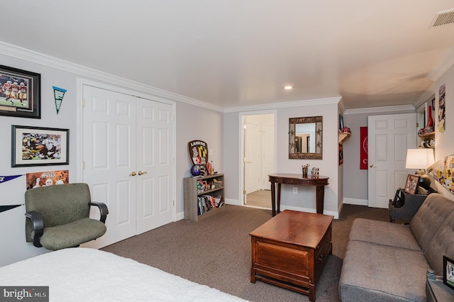 carpeted living room with crown molding