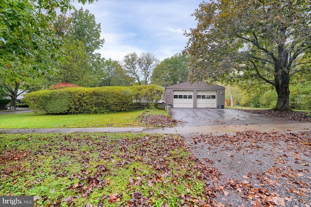 exterior space featuring a front lawn